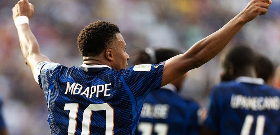 Resumen nocturno del Mundial 2026: México avanza con solvencia y Mbappé domina en la cancha Resumen nocturno del Mundial 2026: México avanza con solvencia y Mbappé domina en la cancha