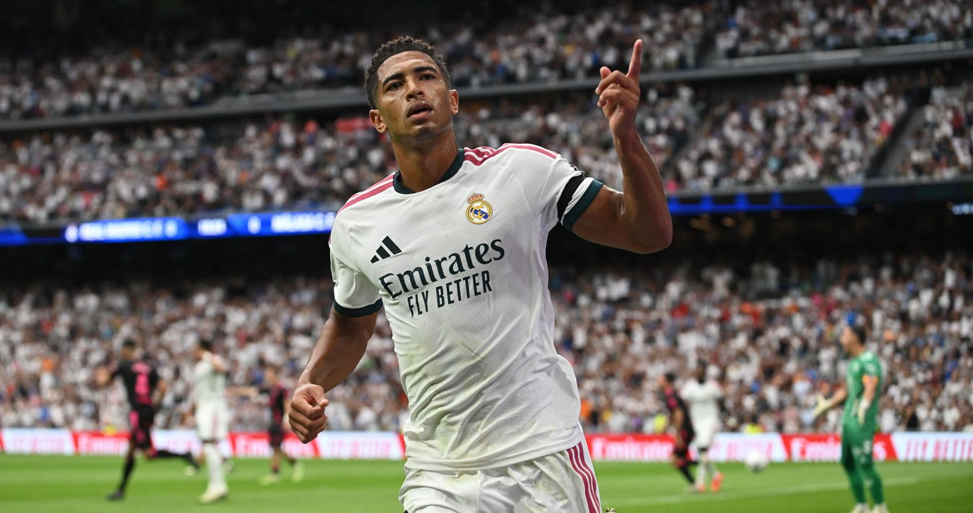 Bellingham y Mbappé brillan mientras Mourinho lleva a Real Madrid a una victoria perfecta contra Málaga Bellingham y Mbappé brillan mientras Mourinho lleva a Real Madrid a una victoria perfecta contra Málaga