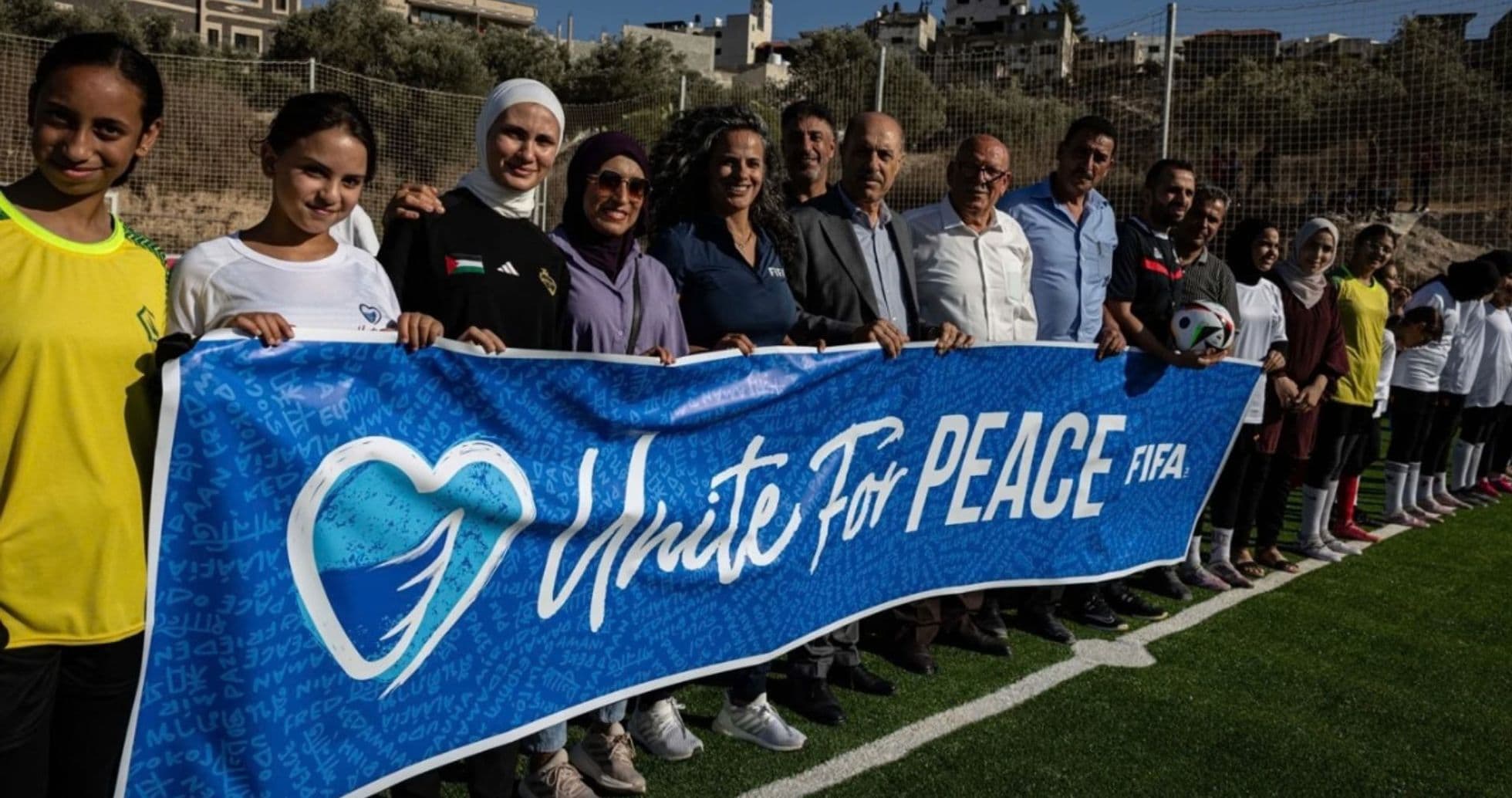 FIFA inaugura nuevas canchas de fútbol en Palestina para ofrecer espacios seguros a la juventud en Cisjordania FIFA inaugura nuevas canchas de fútbol en Palestina para ofrecer espacios seguros a la juventud en Cisjordania