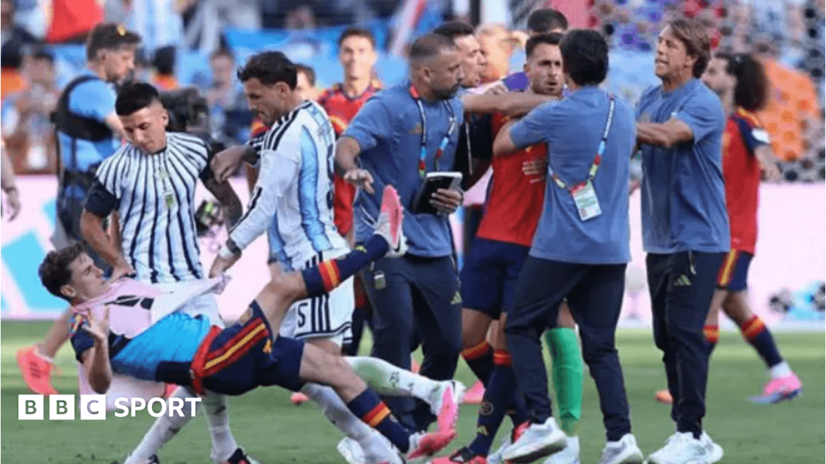 Gavi considera que Paredes no merece suspensión tras incidente en la final del Mundial 2026 Gavi considera que Paredes no merece suspensión tras incidente en la final del Mundial 2026