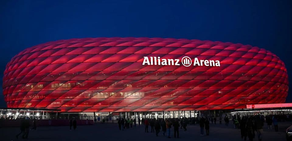 El Bayern Munich celebra ser sede de la final de la Champions League en el Allianz Arena El Bayern Munich celebra ser sede de la final de la Champions League en el Allianz Arena