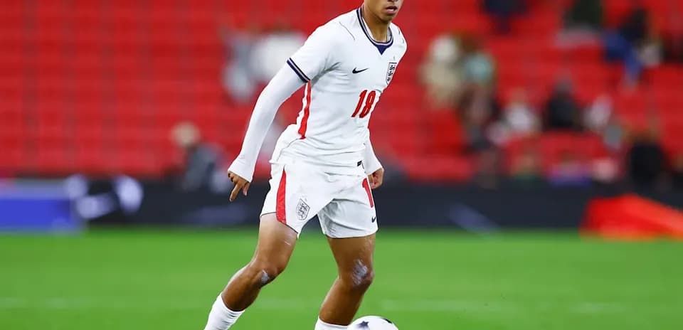 Liverpool sigue de cerca a Josh King, joven estrella de Fulham valorada en £51 millones Liverpool sigue de cerca a Josh King, joven estrella de Fulham valorada en £51 millones