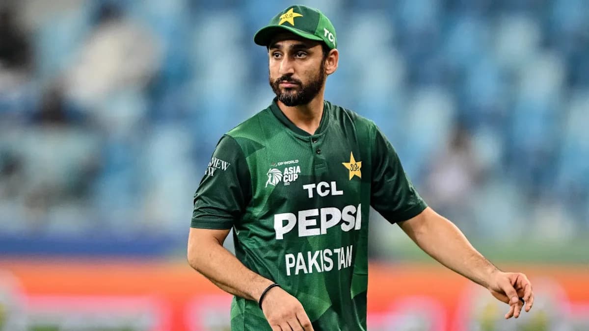 Sahibzada Farhan asumirá la capitanía T20I de Pakistán tras Salman Ali Agha Sahibzada Farhan asumirá la capitanía T20I de Pakistán tras Salman Ali Agha