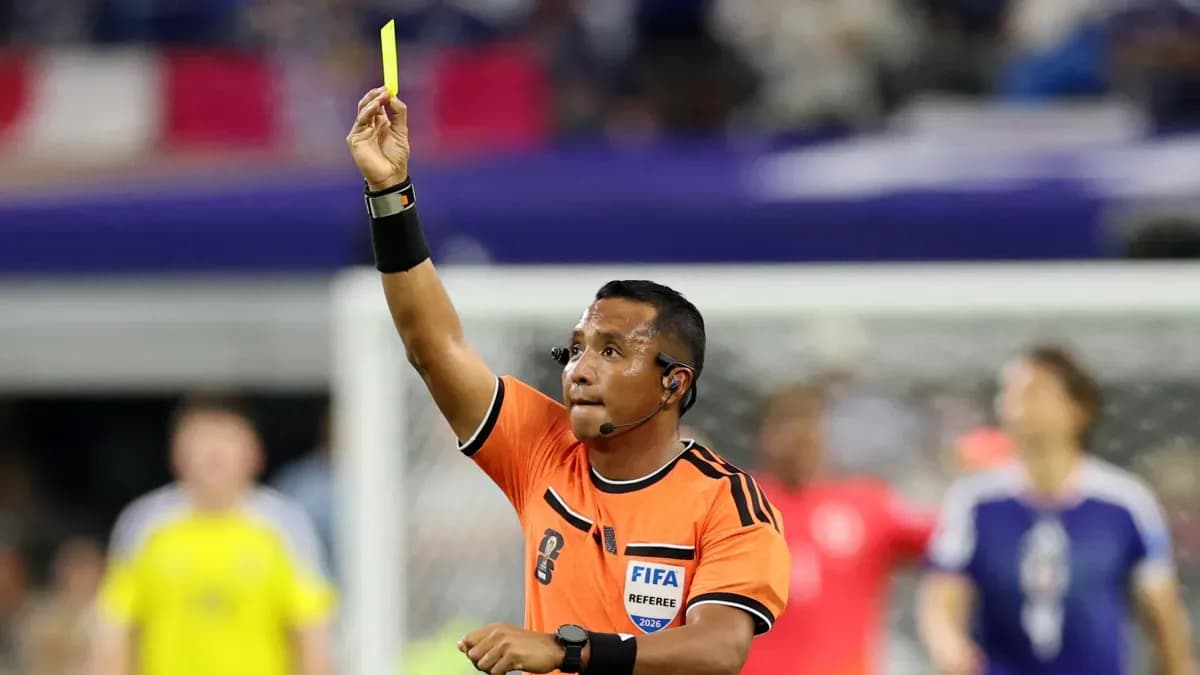 Árbitro y equipo VAR para la semifinal Francia vs España en el Mundial Árbitro y equipo VAR para la semifinal Francia vs España en el Mundial