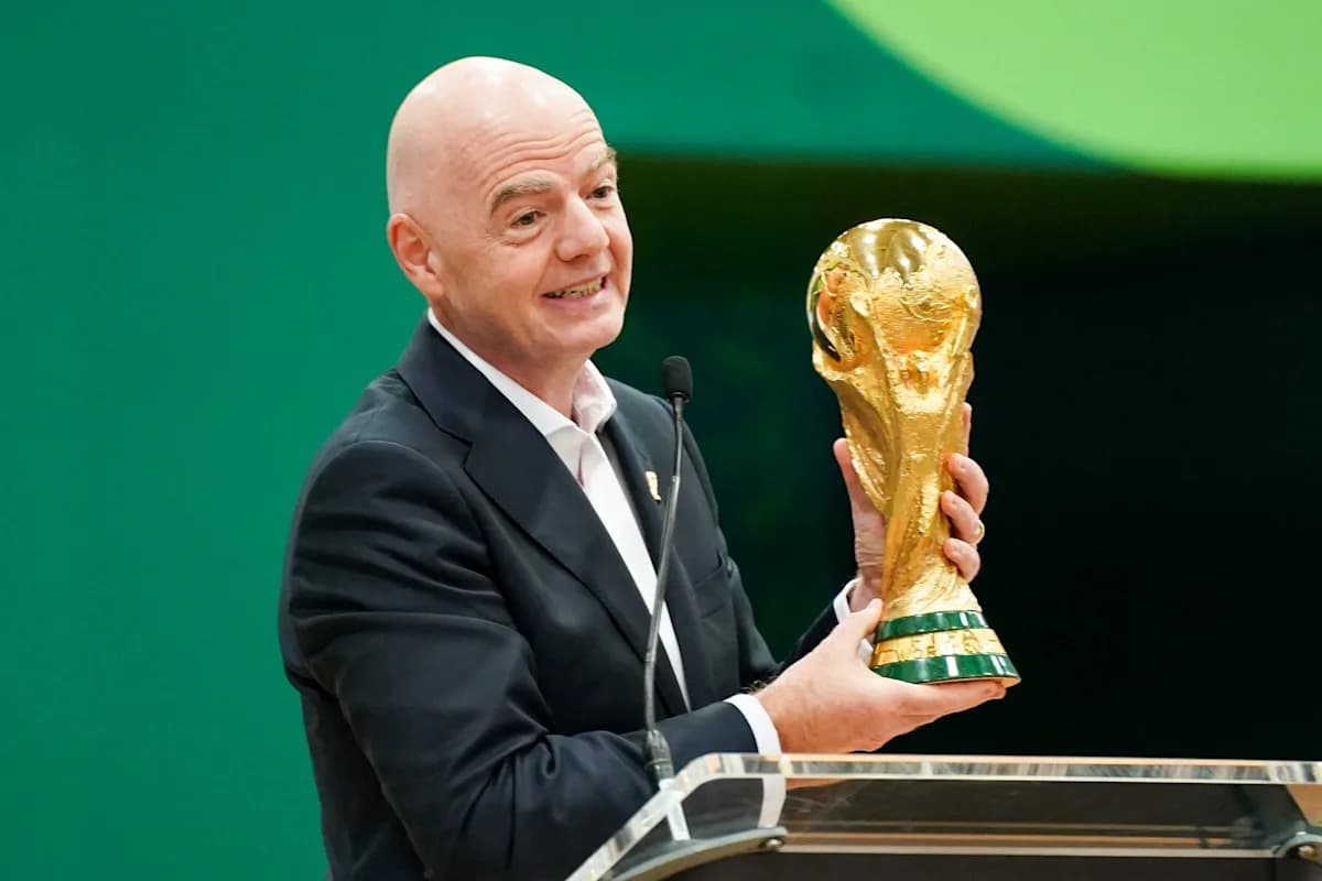 Presidente de la FIFA contempla ampliar la Copa Mundial a 64 equipos Presidente de la FIFA contempla ampliar la Copa Mundial a 64 equipos