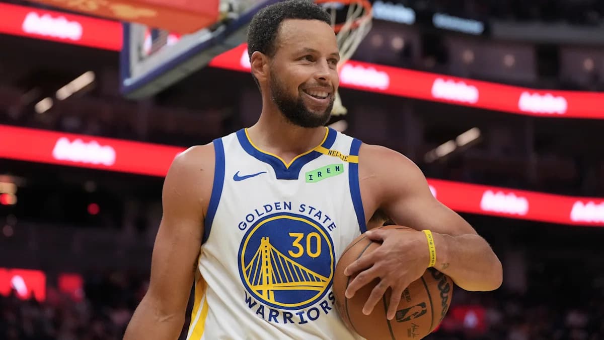 Stephen Curry se recupera tras lesión de tobillo y jugará contra Lakers en la apertura de temporada Stephen Curry se recupera tras lesión de tobillo y jugará contra Lakers en la apertura de temporada