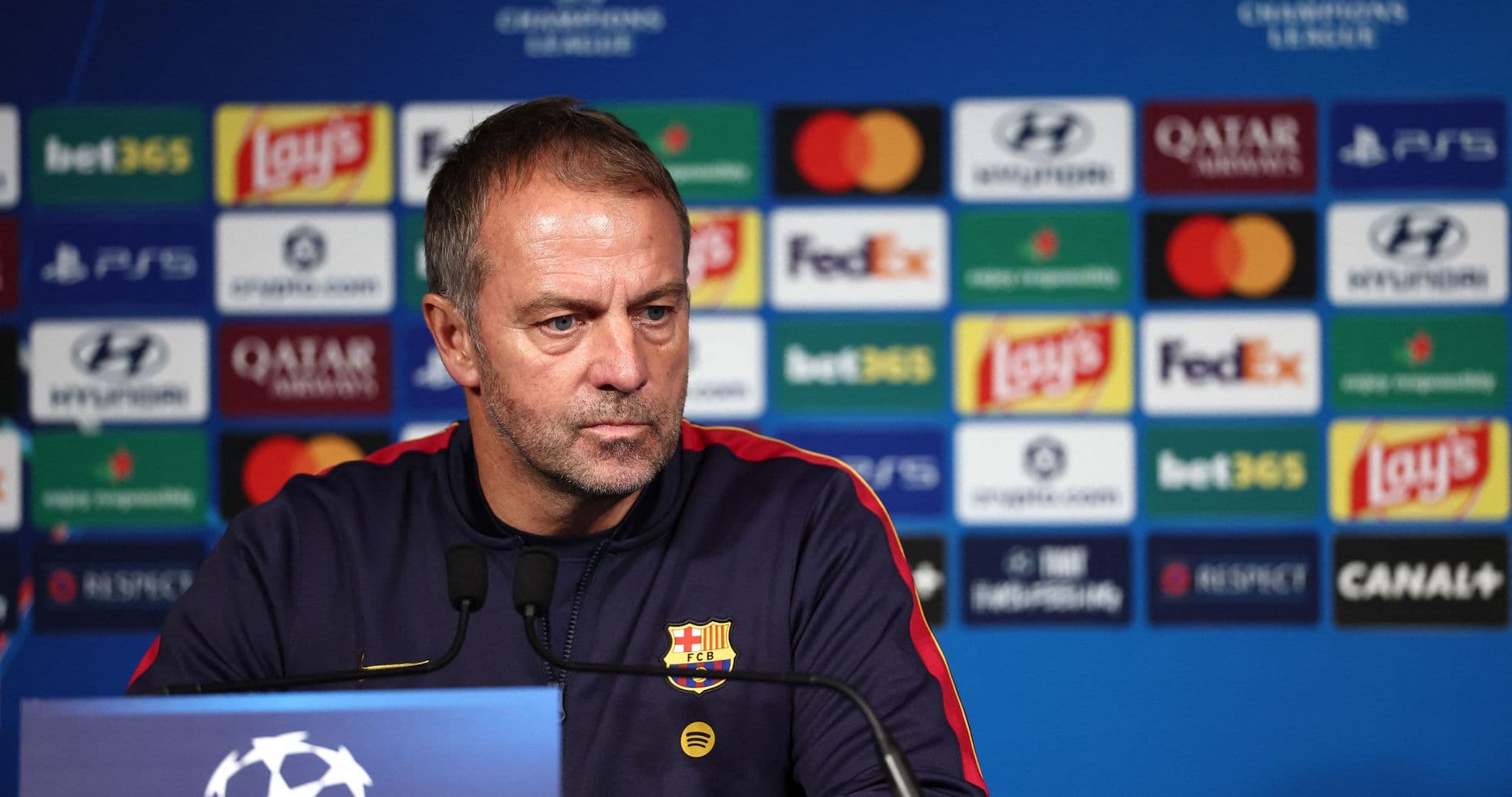 Hansi Flick detalla opciones defensivas de Barcelona ante PSG tras lesiones clave Hansi Flick detalla opciones defensivas de Barcelona ante PSG tras lesiones clave