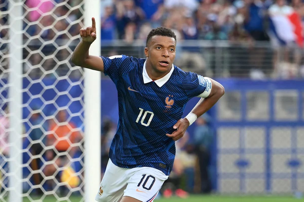 Kylian Mbappé y sus goles en la Copa del Mundo: ¿cuántos lleva y cómo se compara con Messi? Kylian Mbappé y sus goles en la Copa del Mundo: ¿cuántos lleva y cómo se compara con Messi?