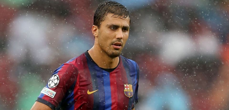 Rodri se disculpa públicamente con Valencia tras comentario captado durante la goleada 5-0 Rodri se disculpa públicamente con Valencia tras comentario captado durante la goleada 5-0