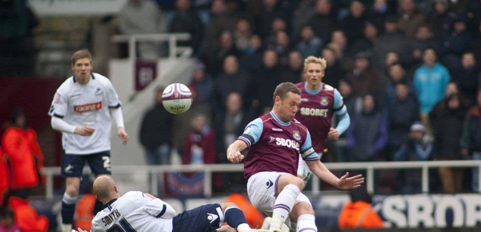 Millwall y West Ham se enfrentan tras 14 años en el centésimo derby Millwall y West Ham se enfrentan tras 14 años en el centésimo derby
