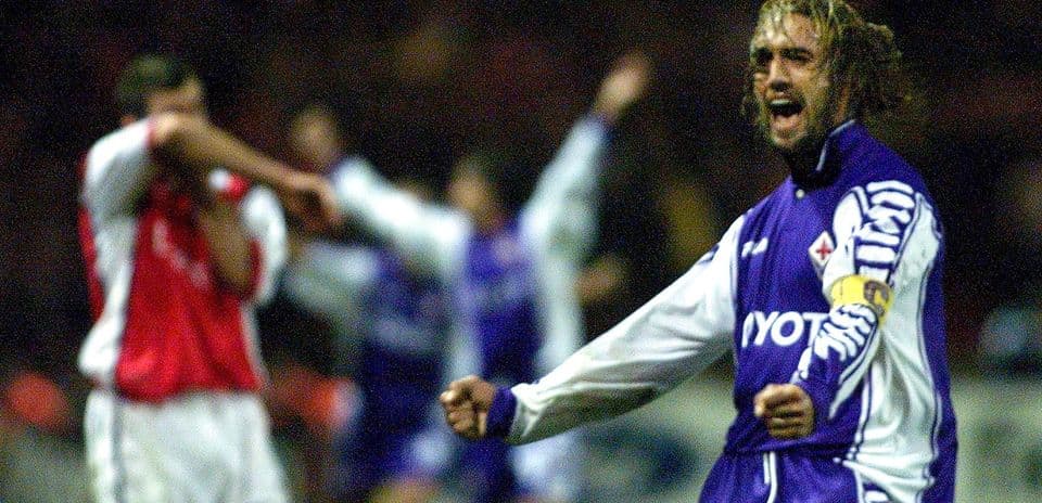 Batistuta regresa con dos goles en la celebración centenaria de Fiorentina Batistuta regresa con dos goles en la celebración centenaria de Fiorentina