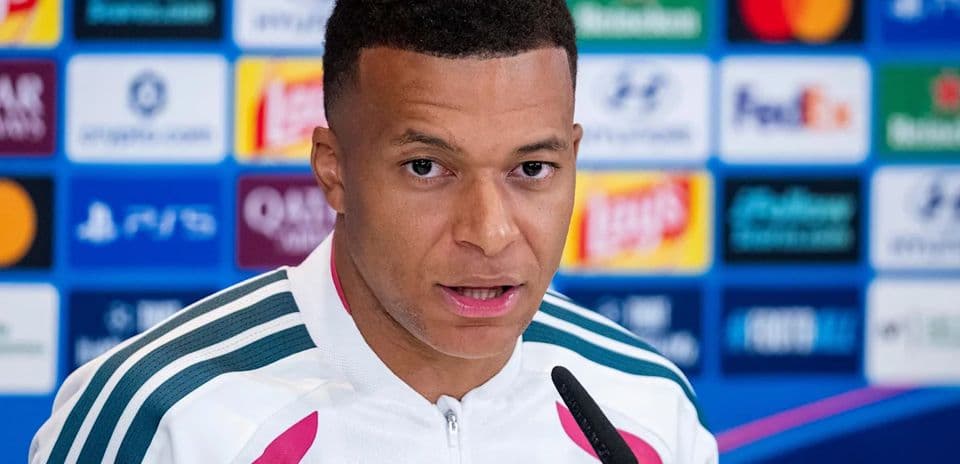 Kylian Mbappé: «Todos debemos mejorar en defensa y con el balón» Kylian Mbappé: «Todos debemos mejorar en defensa y con el balón»